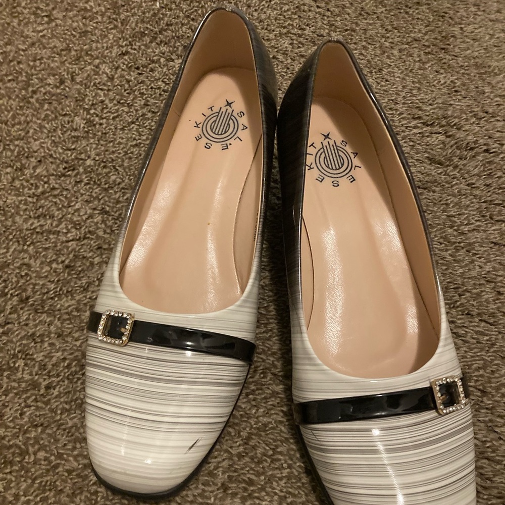 cute white and black heels size 11